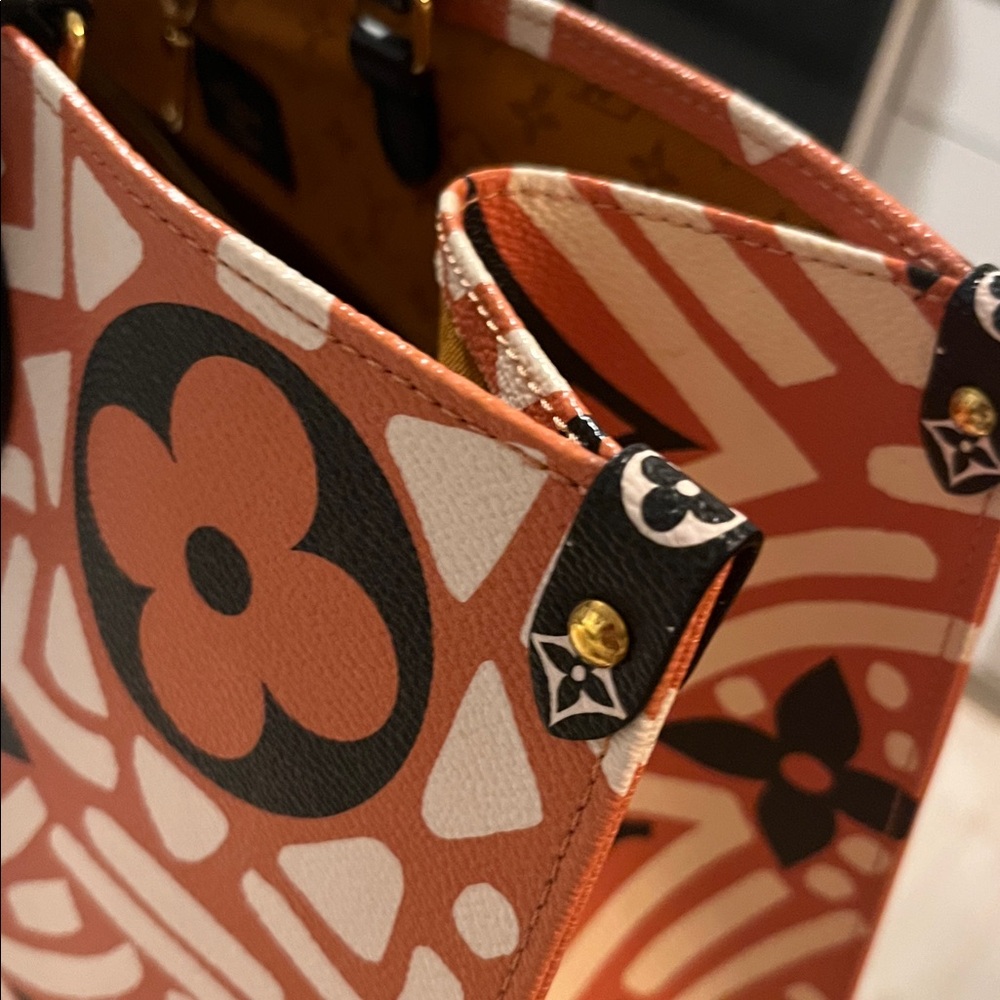 Limited Editionlouis Vuitton Giant Monogram Crafty On The Go Tote - Gm View 6